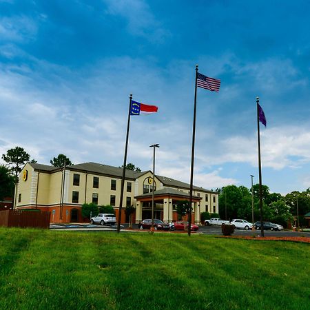 Super 8 By Wyndham High Point/Greensboro Dış mekan fotoğraf