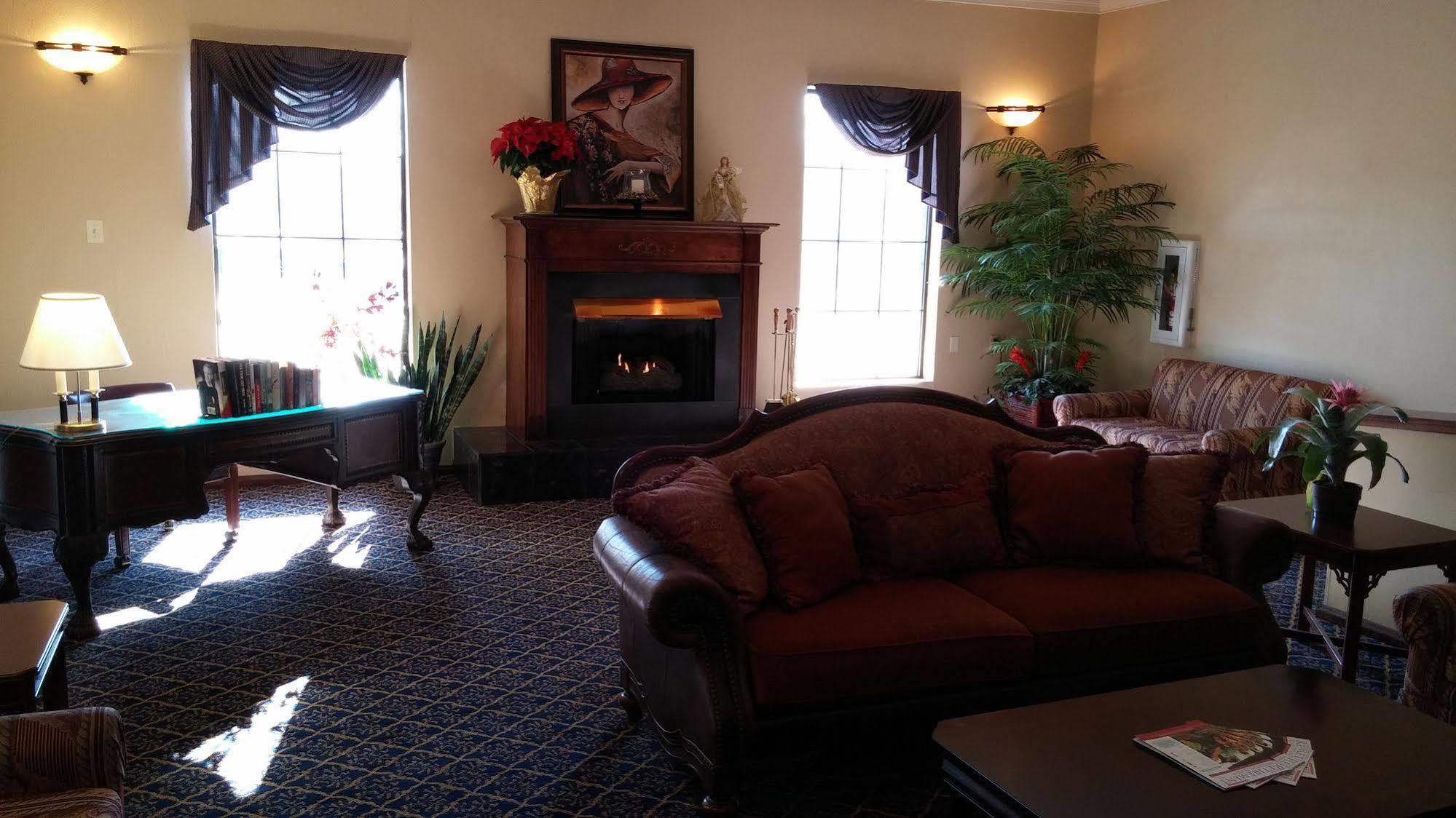 Super 8 By Wyndham High Point/Greensboro Dış mekan fotoğraf