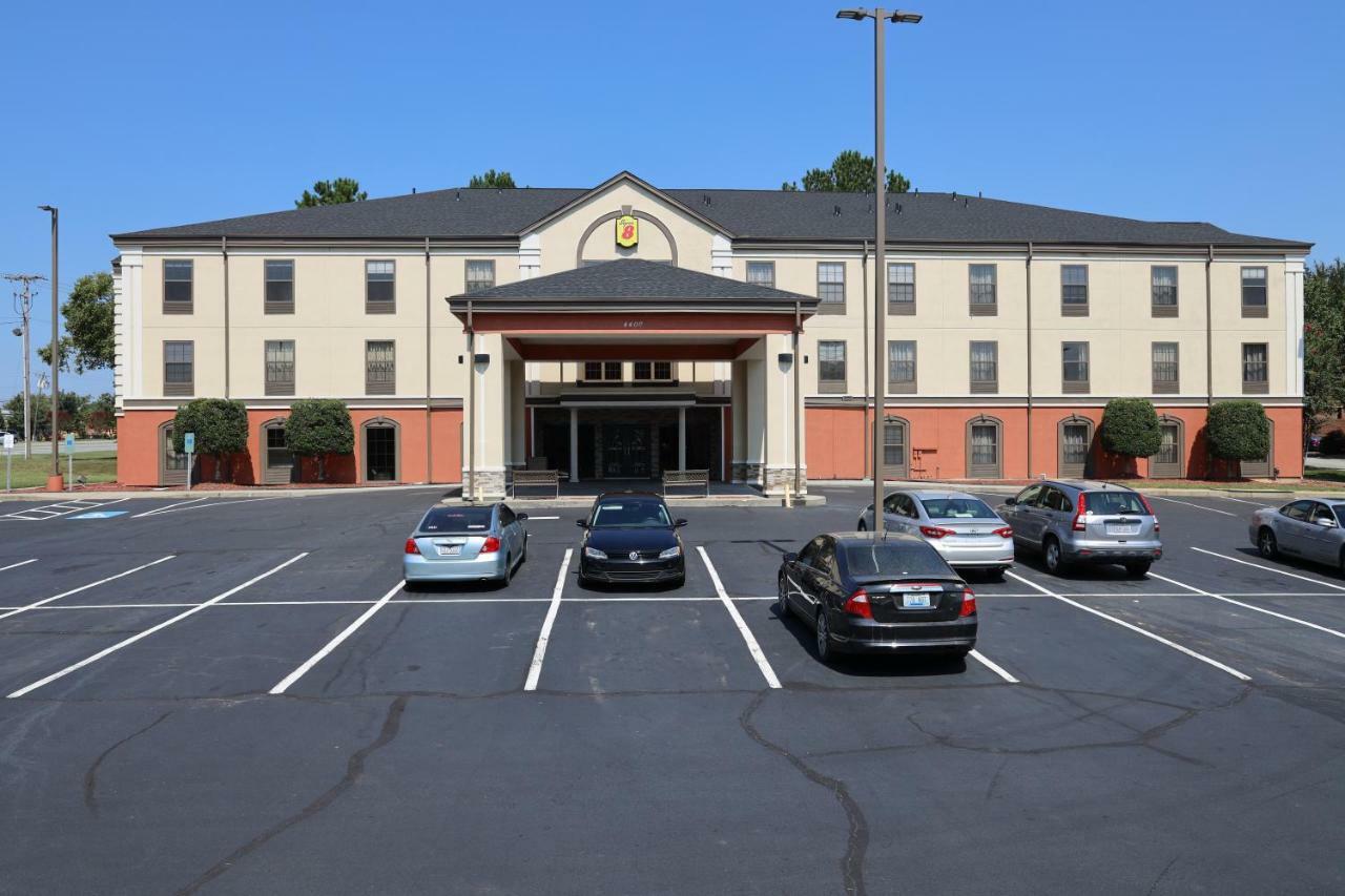 Super 8 By Wyndham High Point/Greensboro Dış mekan fotoğraf