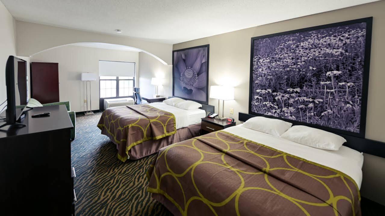 Super 8 By Wyndham High Point/Greensboro Dış mekan fotoğraf