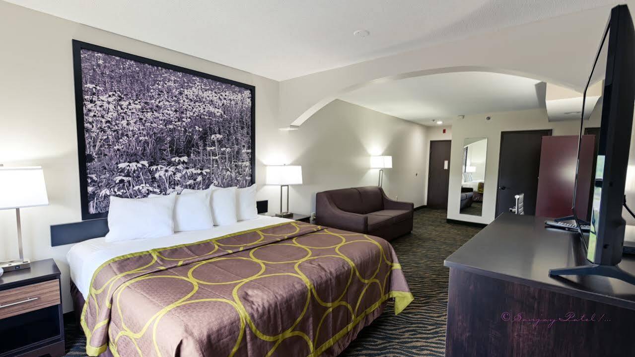 Super 8 By Wyndham High Point/Greensboro Dış mekan fotoğraf